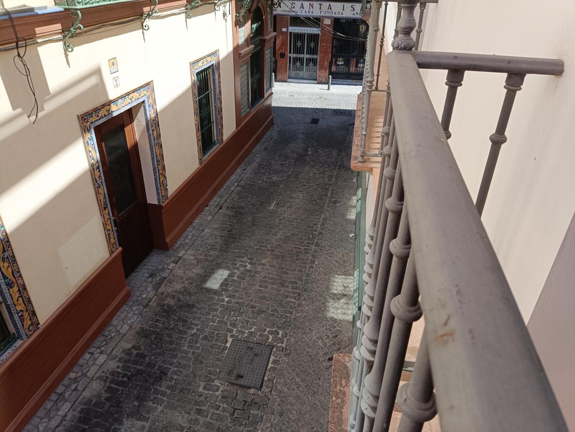 Apartamentos Luxury Puente De Triana Sevilla Eksteriør bilde