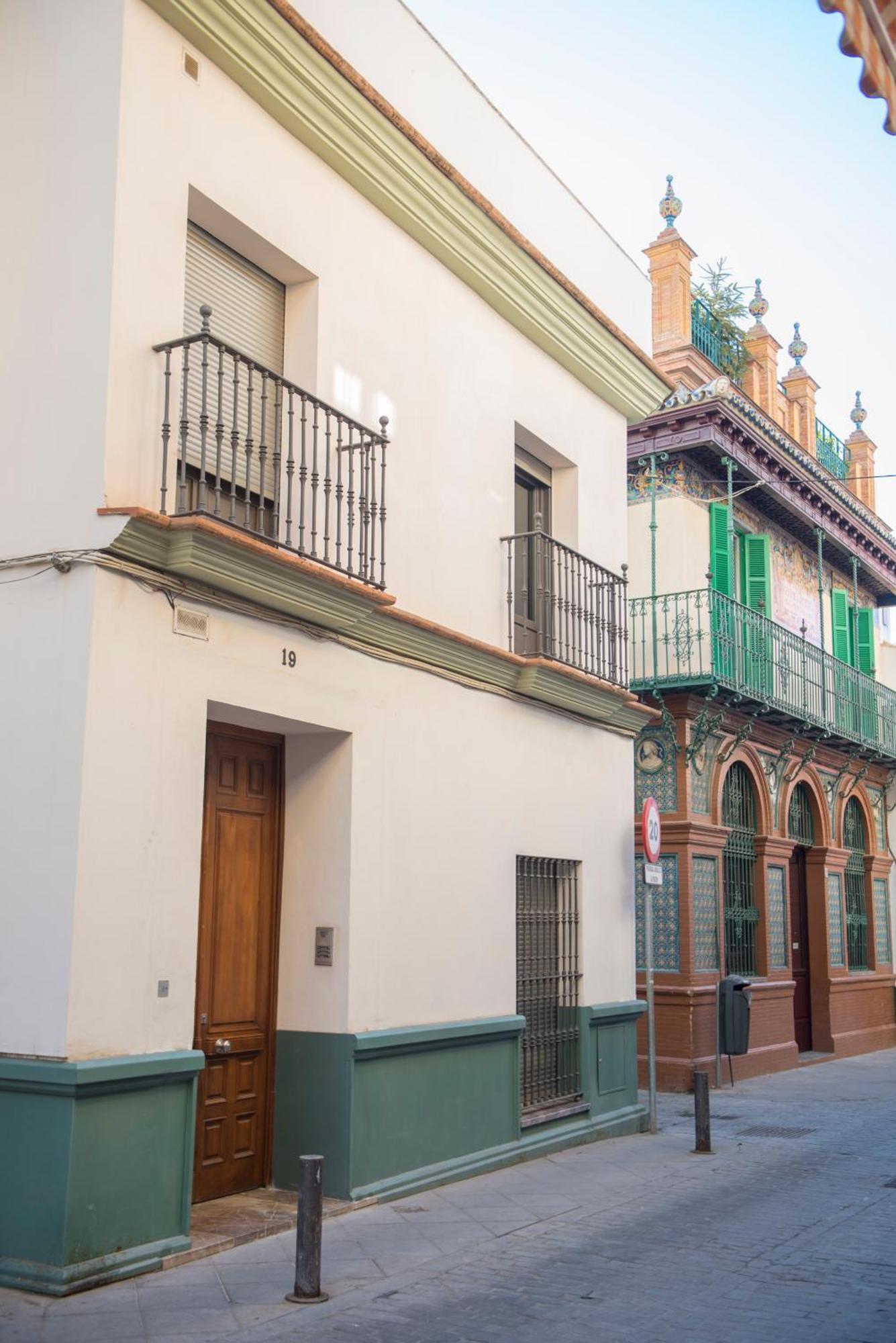 Apartamentos Luxury Puente De Triana Sevilla Eksteriør bilde