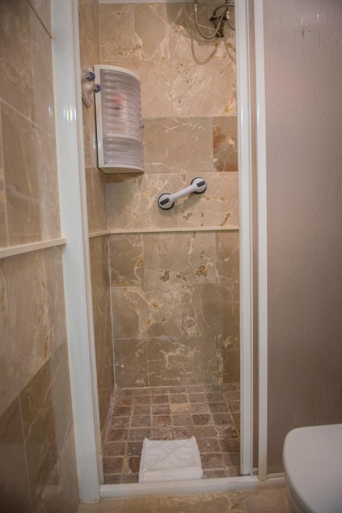 Apartamentos Luxury Puente De Triana Sevilla Eksteriør bilde