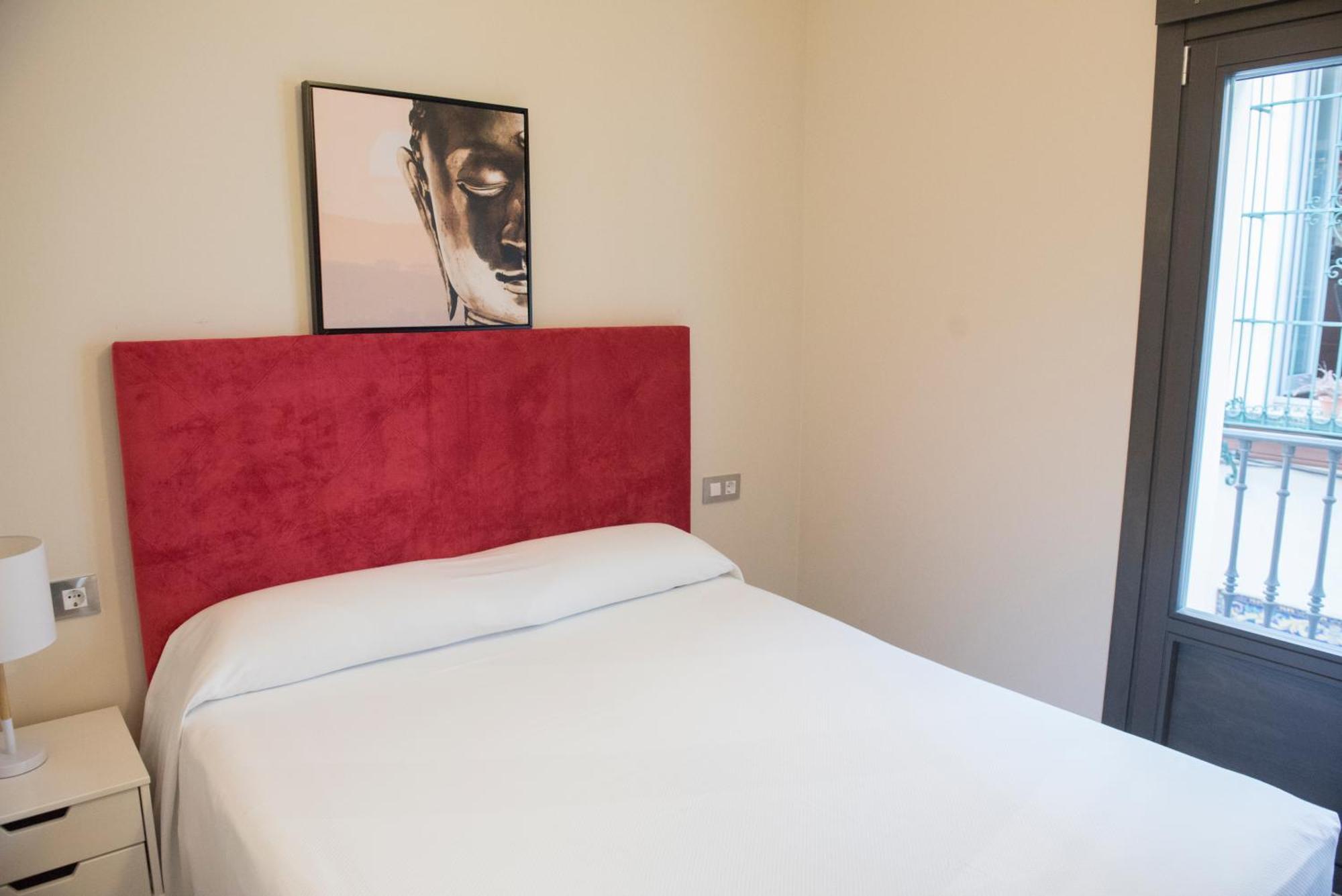 Apartamentos Luxury Puente De Triana Sevilla Eksteriør bilde