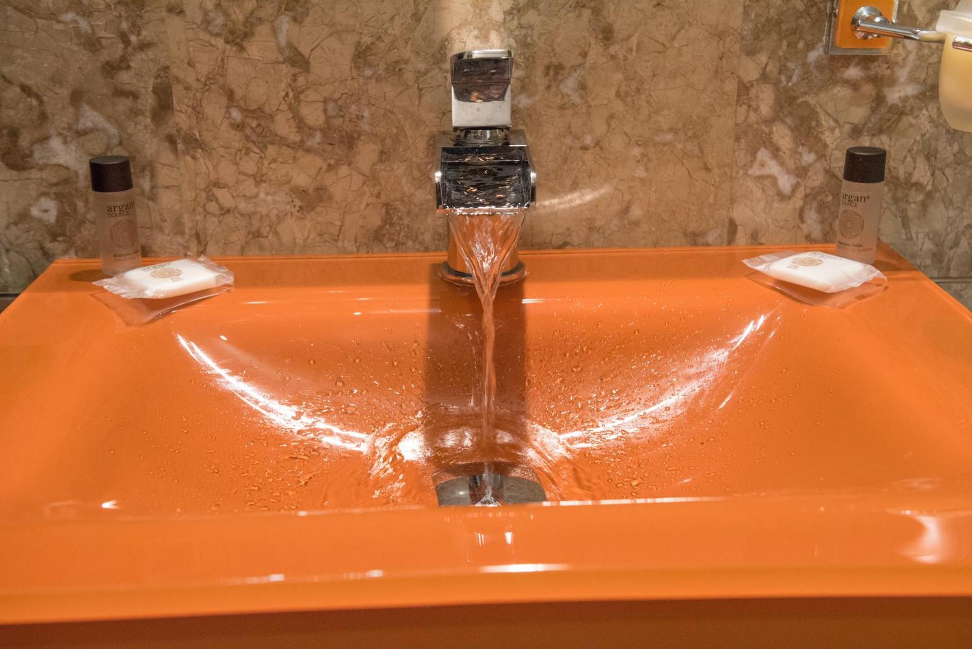 Apartamentos Luxury Puente De Triana Sevilla Eksteriør bilde