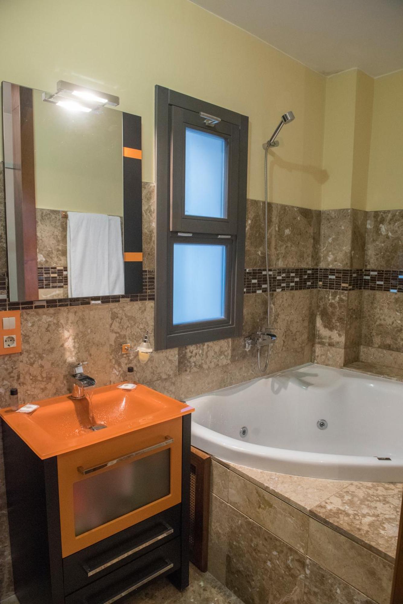 Apartamentos Luxury Puente De Triana Sevilla Eksteriør bilde