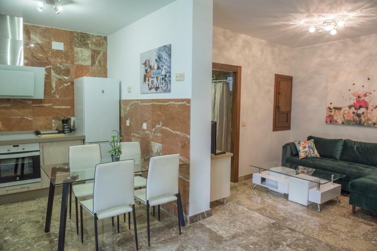 Apartamentos Luxury Puente De Triana Sevilla Eksteriør bilde
