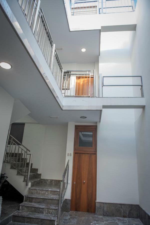 Apartamentos Luxury Puente De Triana Sevilla Eksteriør bilde