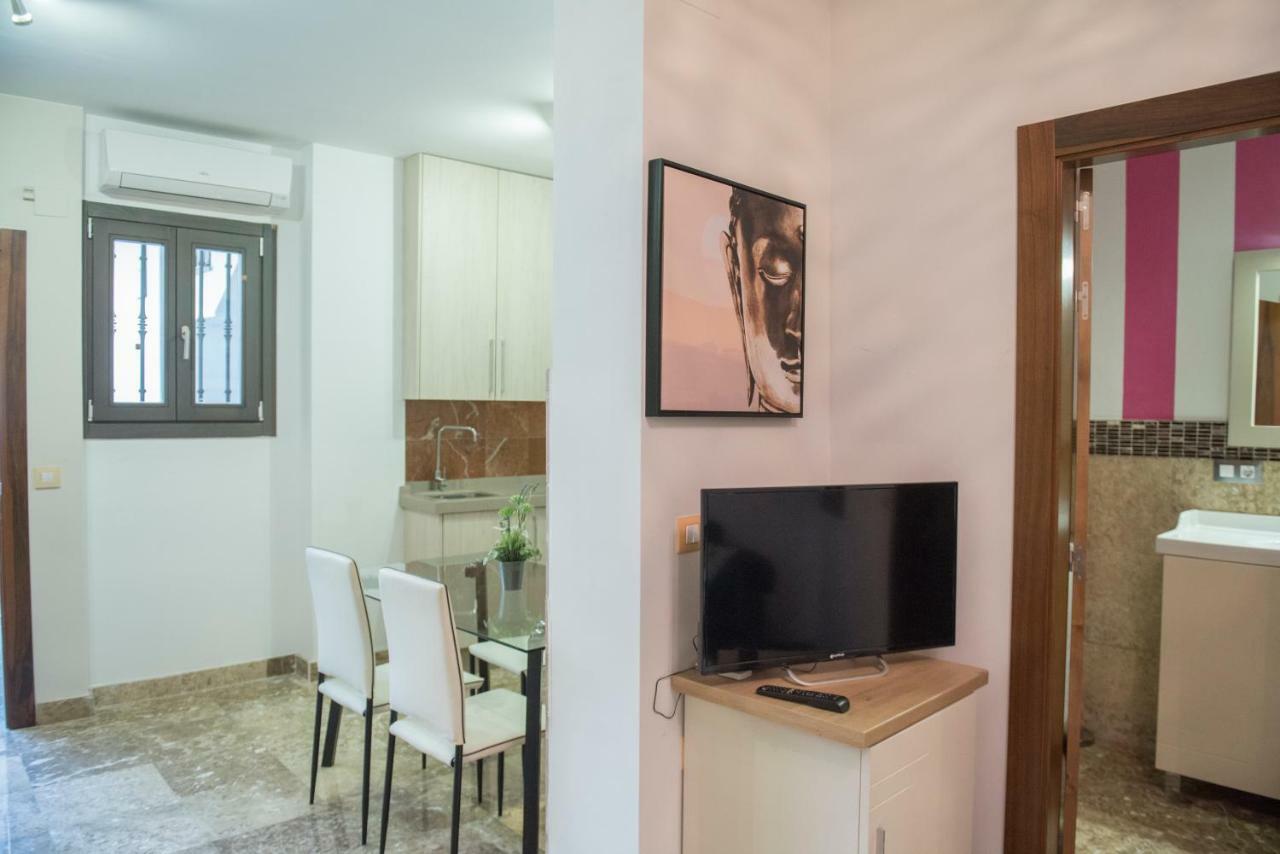 Apartamentos Luxury Puente De Triana Sevilla Eksteriør bilde