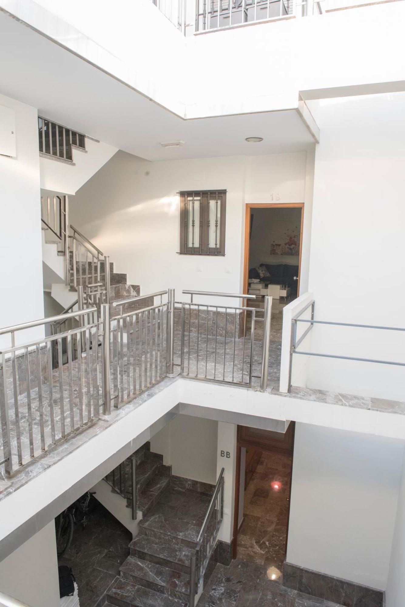 Apartamentos Luxury Puente De Triana Sevilla Eksteriør bilde